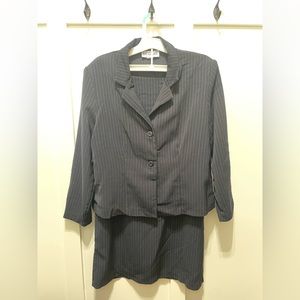 Briggs Petite Size 14P Navy Pinstripe | Made‎ in USA 🇺🇸